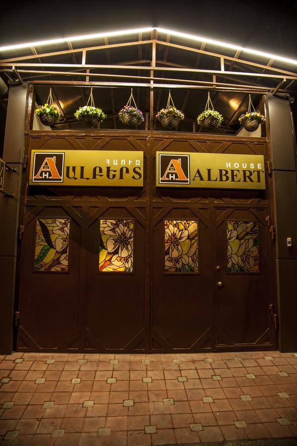 Albert House Hotel And Tours Yerevan Ngoại thất bức ảnh